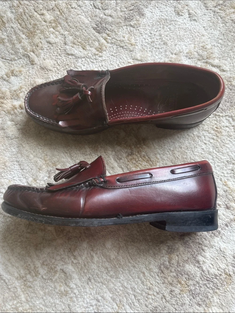 Weejuns Kiltie Tassel Loafers in Oxblood Burgundy Leather Men’s Size 8.5